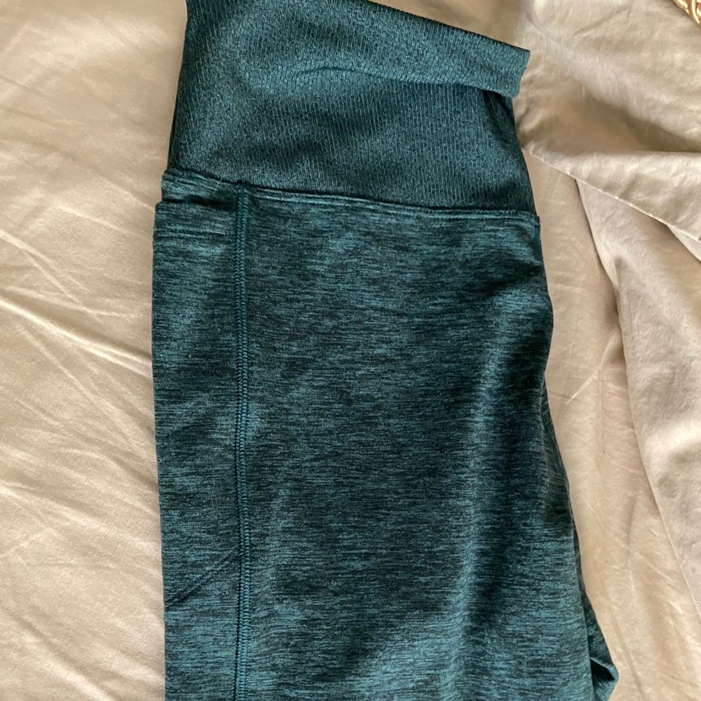 *New* Victoria’s Secret Pink Fleece Lined Leggings